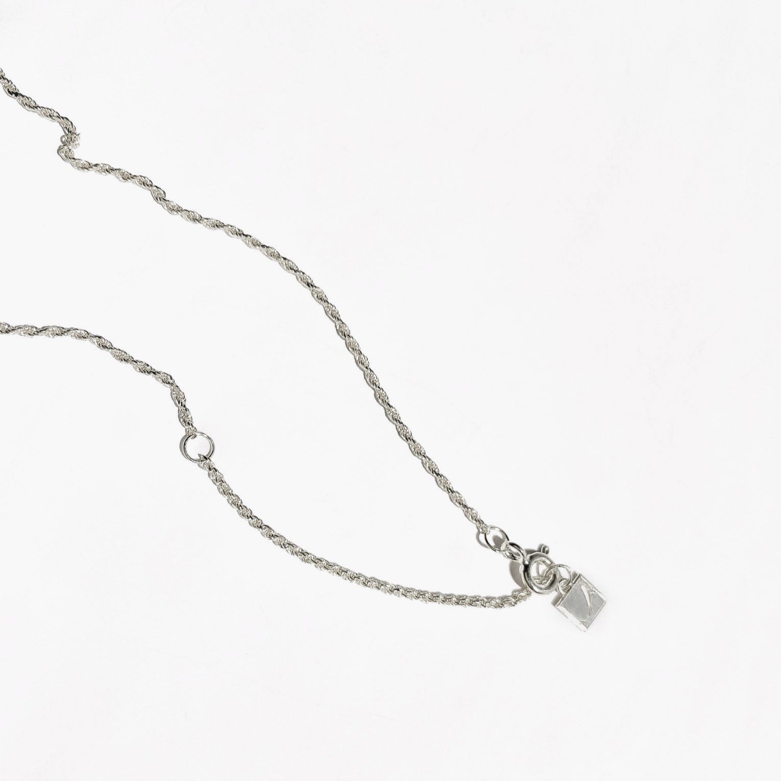 18k-vermeil-white-gold-dainty-rope-chain, 18k rope chain, silver rope chain, 18k gold rope chain, twist rope chain, vermeil rope chain , rope chain necklace, rope necklace