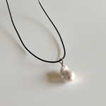 Baroque_pearl_cord_necklace_for_fall_full