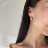 pearl tear-drop earring, pearl earring, tear drop earl earring, gold pearl earring