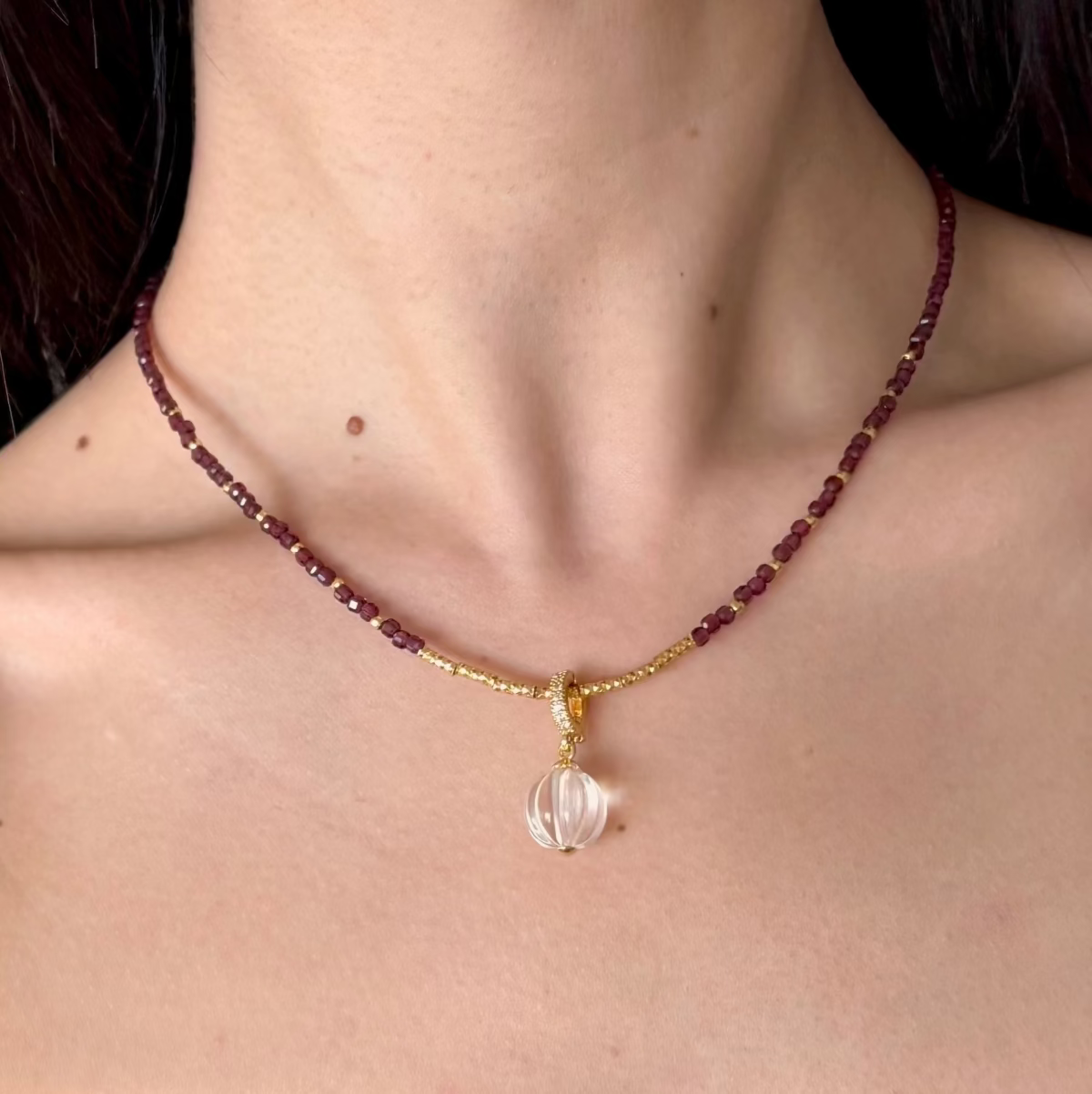 Garnet_Beaded_Quartz_Pendant-separate-onfig