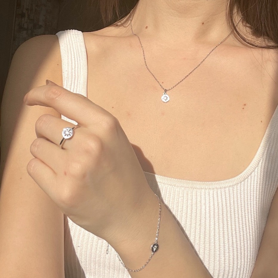 white gold star ring, star vermeil ring, solo star diamond ring, Gold Solo Star Diamond Ring, 18k Solo Star Ring