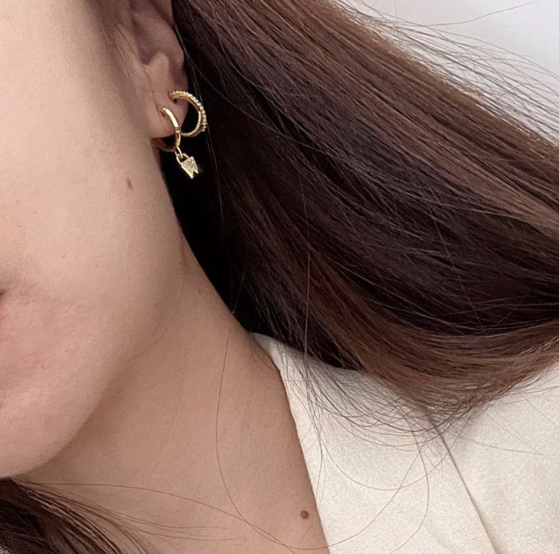 mini twist earrings, twist earrings, crossed hoops, mini cross earrings, dainty gold earrings, dainty earrings, dainty gold hoops