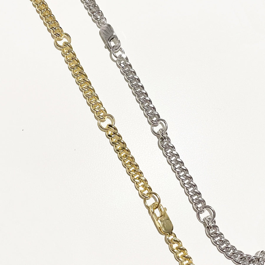 curb chain emerald, fine jewelry, gold emerald curb chain, emerald chain design, statement emerald chain gold, emerald chain aesthetic, gold chain aesthetic, emerald chain gold, statement chain layered, gold emerald chain gold minimalist jewelry. white gold emerald chain, holiday gift, gifts for her