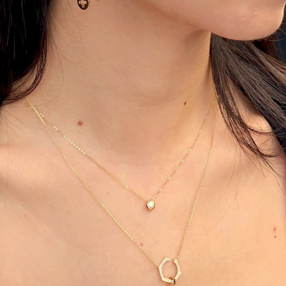 18k solitaire diamond necklace, 18k solitaire necklace, solitaire diamond gold necklace, solitaire gold necklace